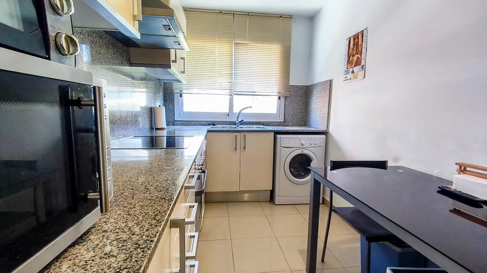 Cocina de Piso en venta en Reus con Jardín privado, Trastero y Piscina comunitaria