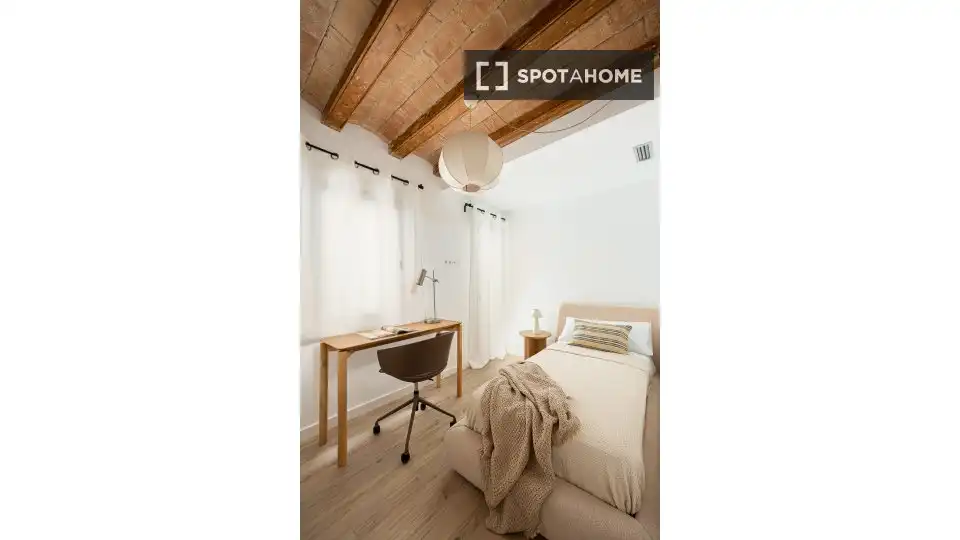 Flat with terrace to rent in Ciutat Vella, imagen 18