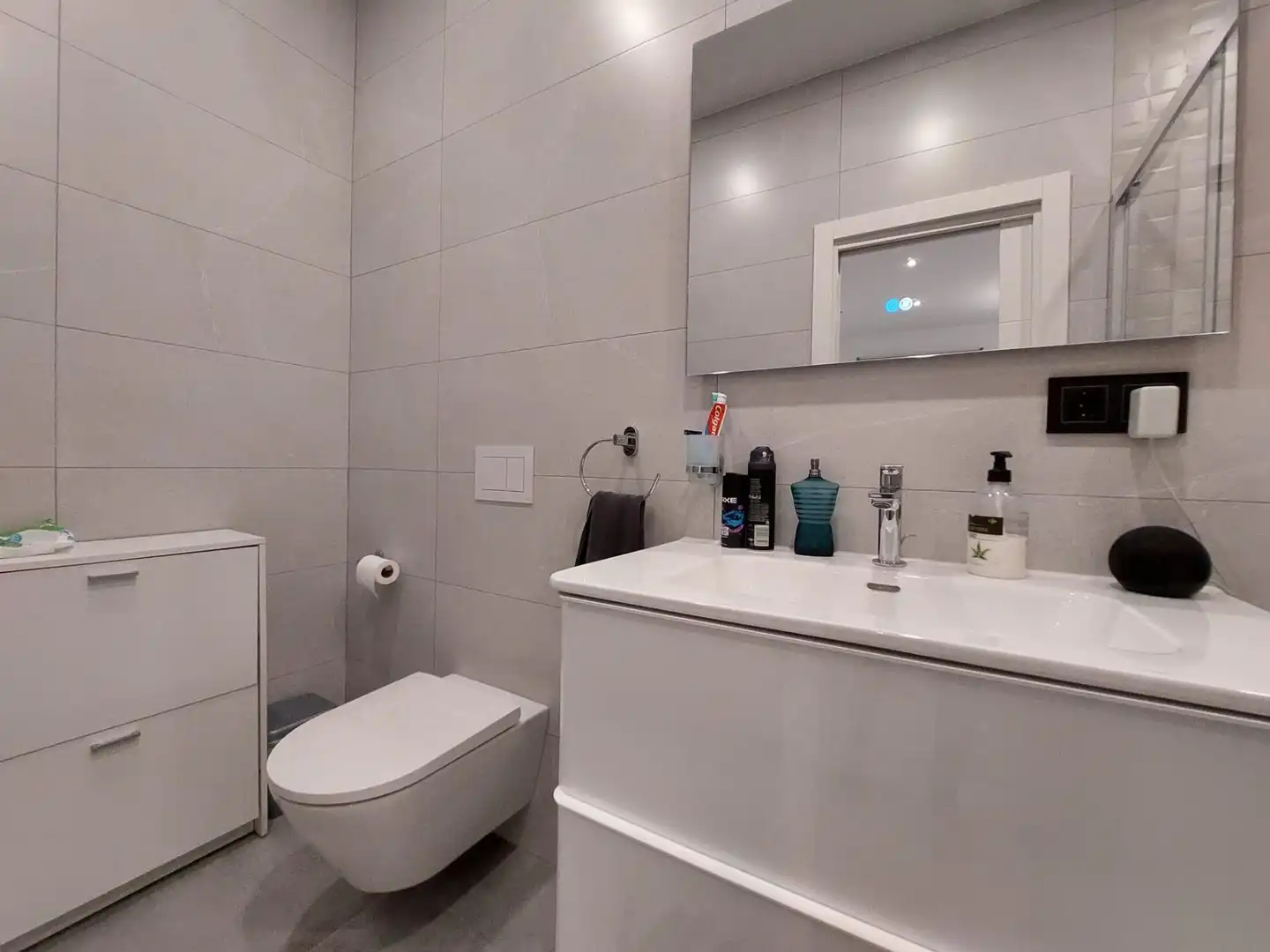Bathroom of Detached homes for sale in Benahavís  with Air Conditioner, Heating and Private garden