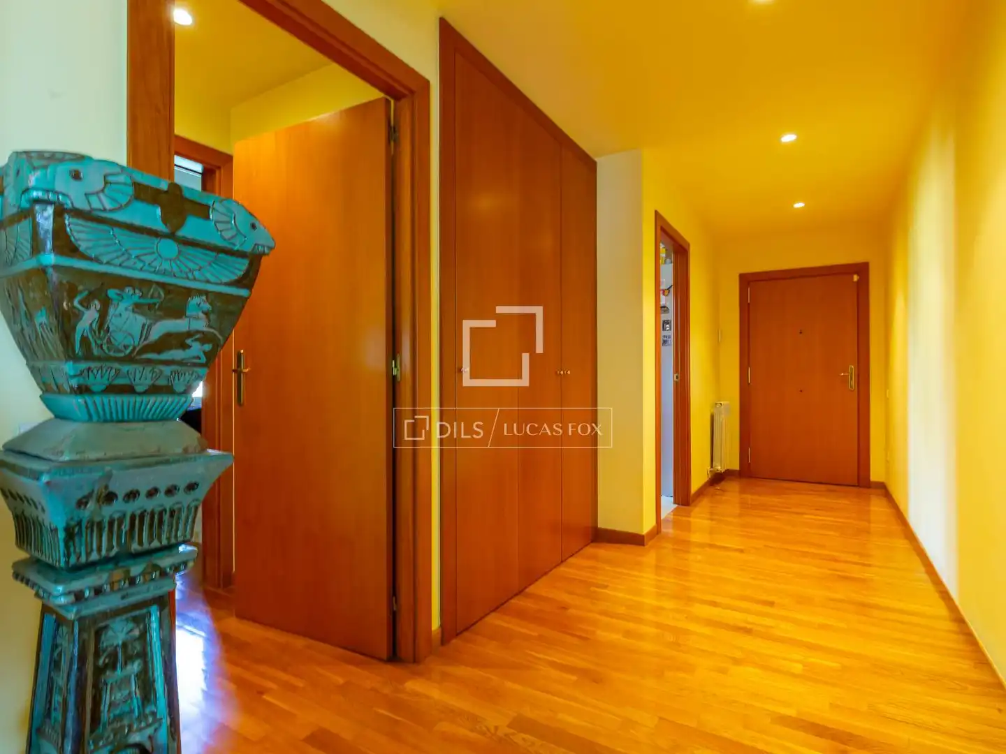 Flat for sale in Esplugues de Llobregat  with Air Conditioner, Heating and Private garden