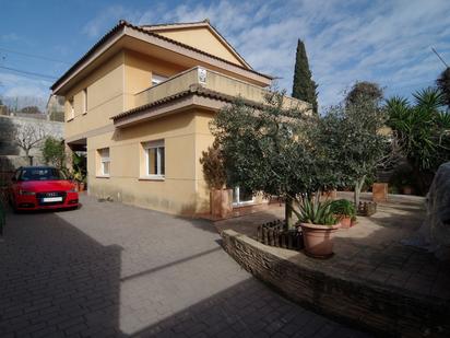 Vista exterior de Casa o xalet en venda en Sant Vicenç Dels Horts amb Aire condicionat, Calefacció i Jardí privat