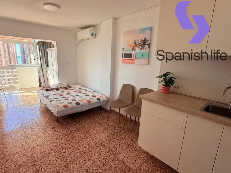 Habitación de Apartamento en venta en Benidorm con Amueblado