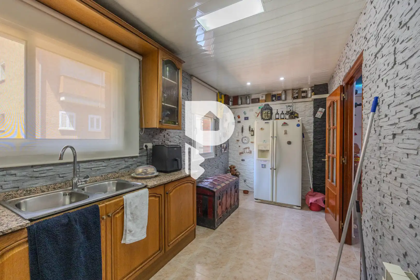 Cocina de Casa adosada en venta en Sant Vicenç Dels Horts con Aire acondicionado, Calefacción y Terraza