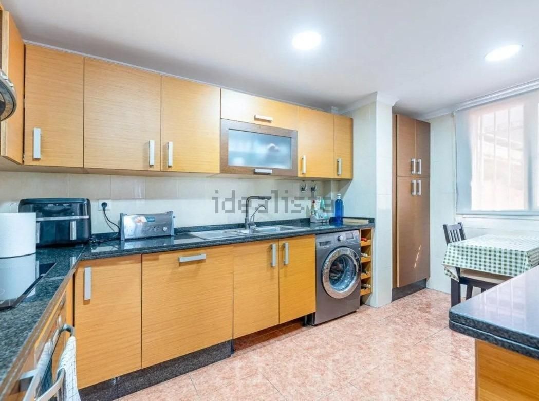 Cuina de Casa o xalet en venda en Málaga Capital amb Aire condicionat i Jardí privat