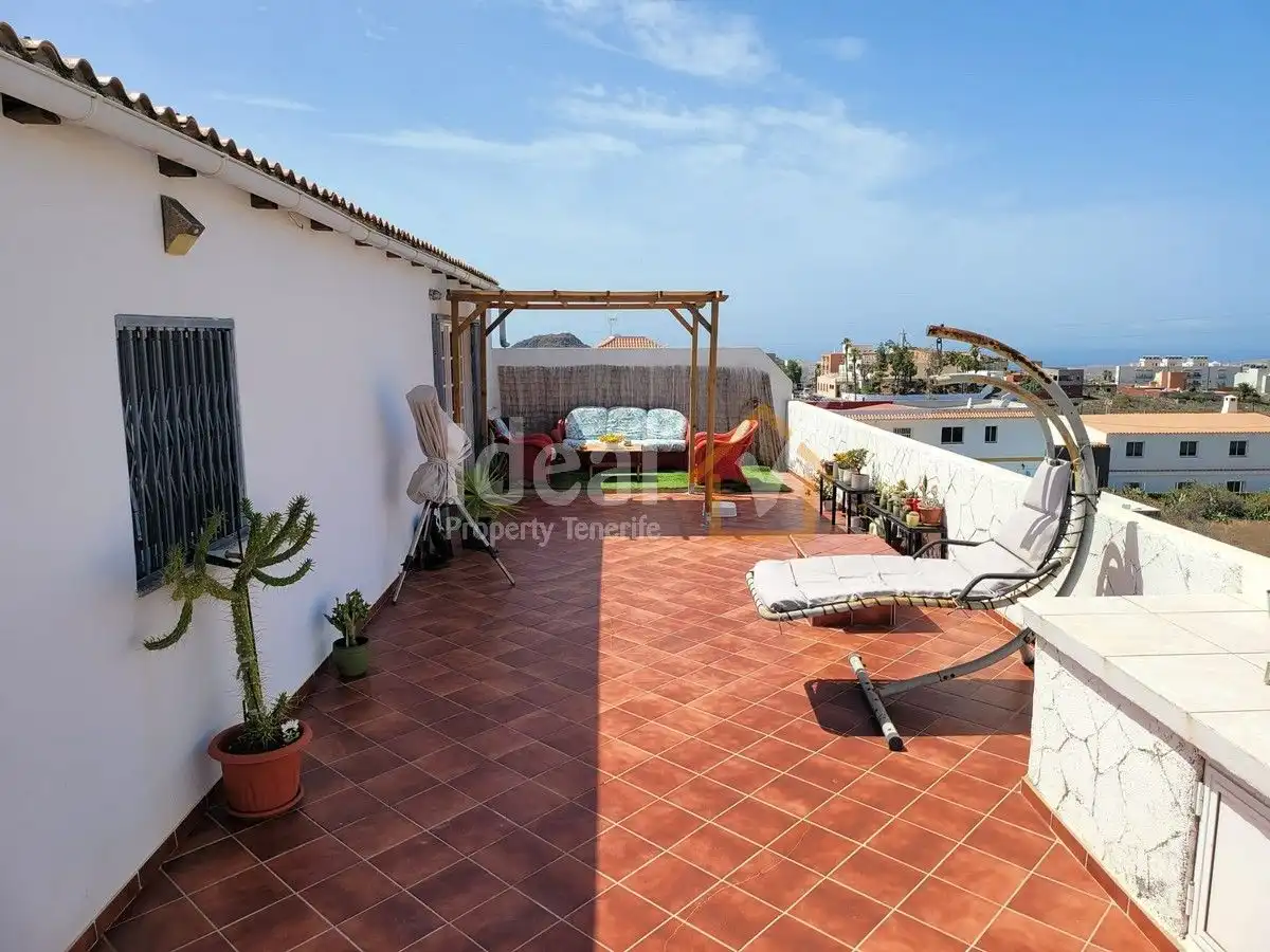 Terrassa de Casa o xalet en venda en Arona amb Jardí privat, Terrassa i Moblat
