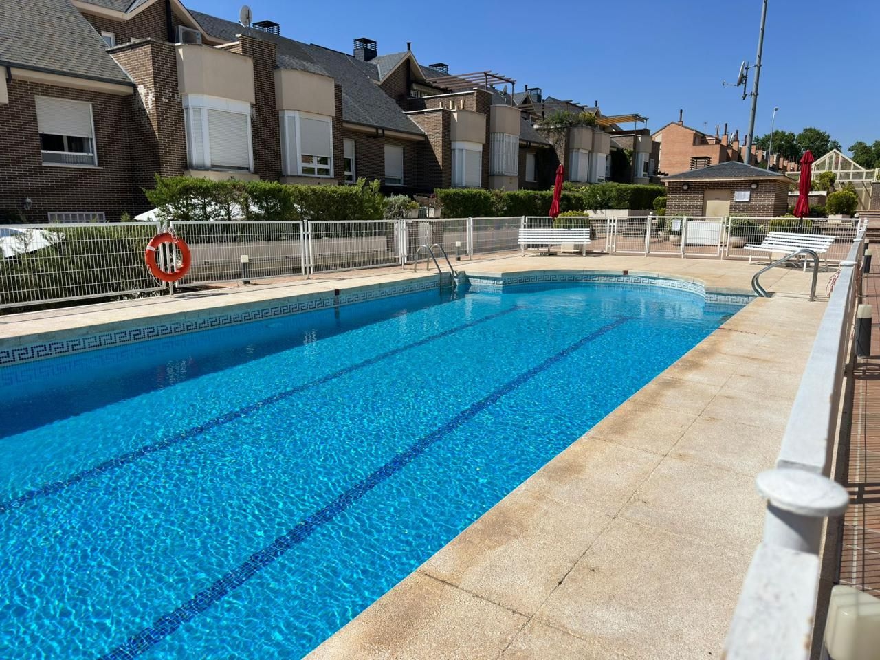 Swimming pool of House or chalet to rent in  Madrid Capital  with Air Conditioner, Heating and Terrace