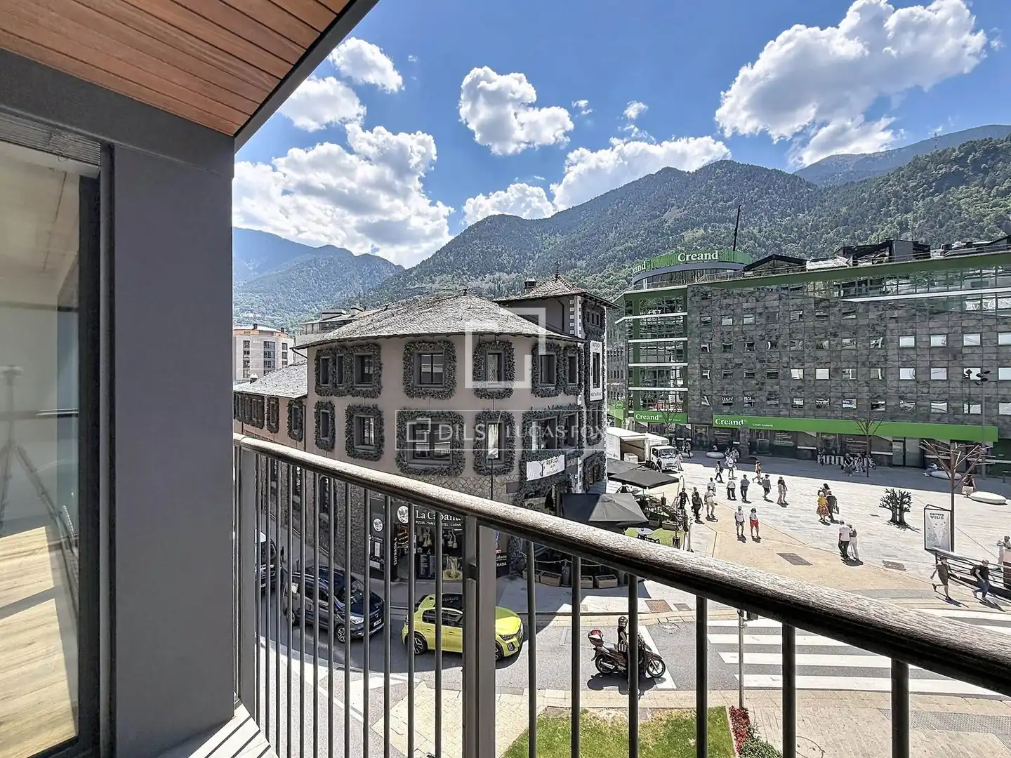 Vista exterior de Pis de lloguer en Andorra la Vella amb Aire condicionat, Calefacció i Parquet