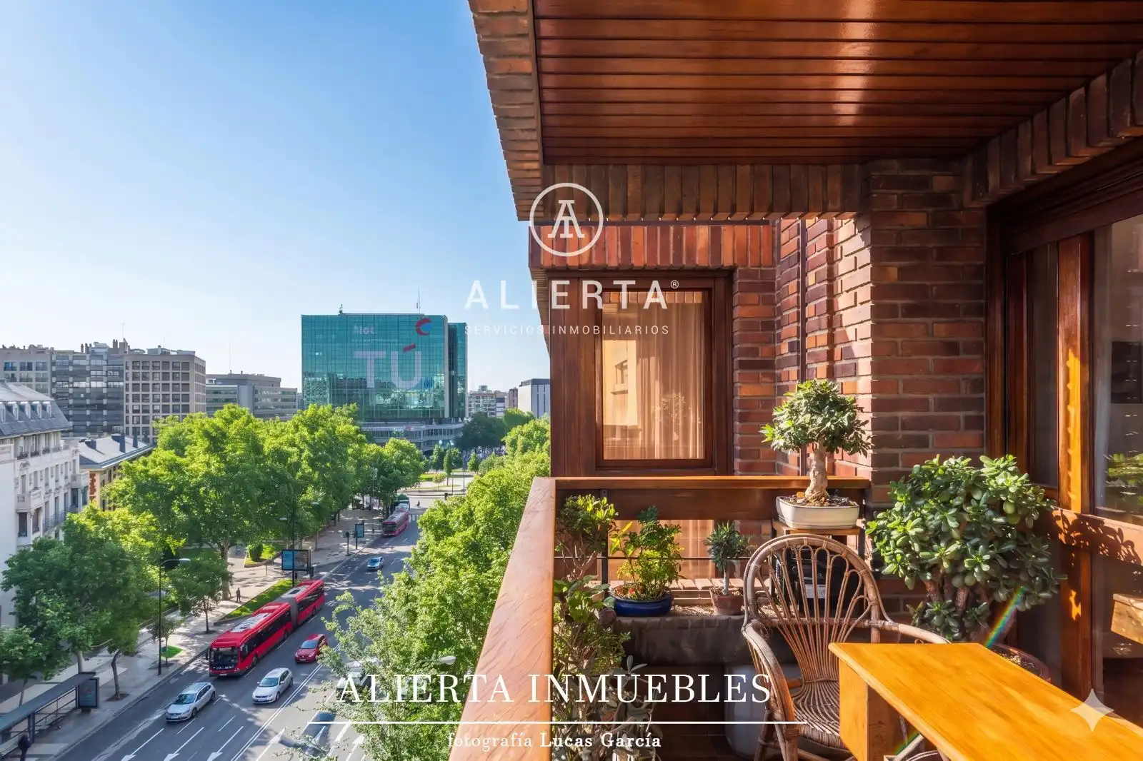 Exterior view of Flat for sale in Zaragoza  with Air Conditioner, Heating and Terrace