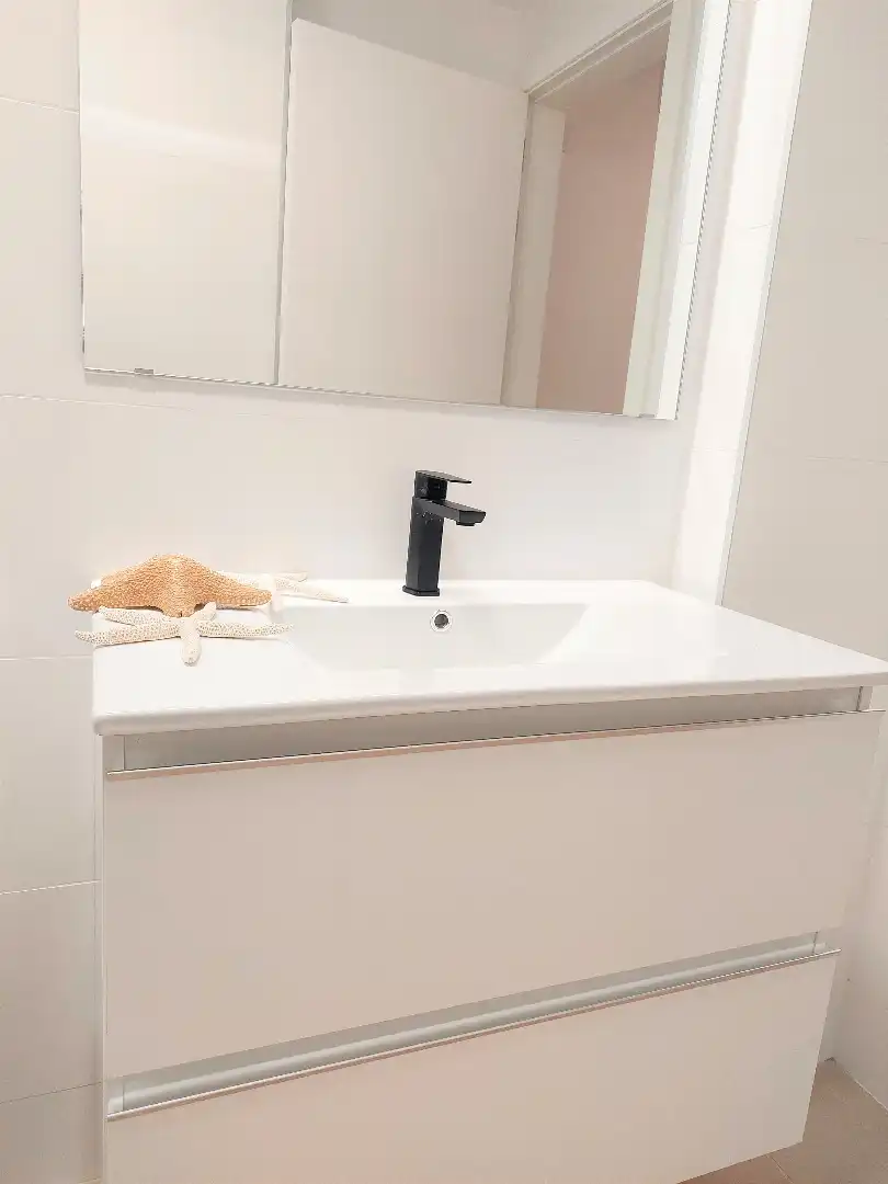 Bathroom of Study for rent in Las Palmas de Gran Canaria  with Furnished and Microwave