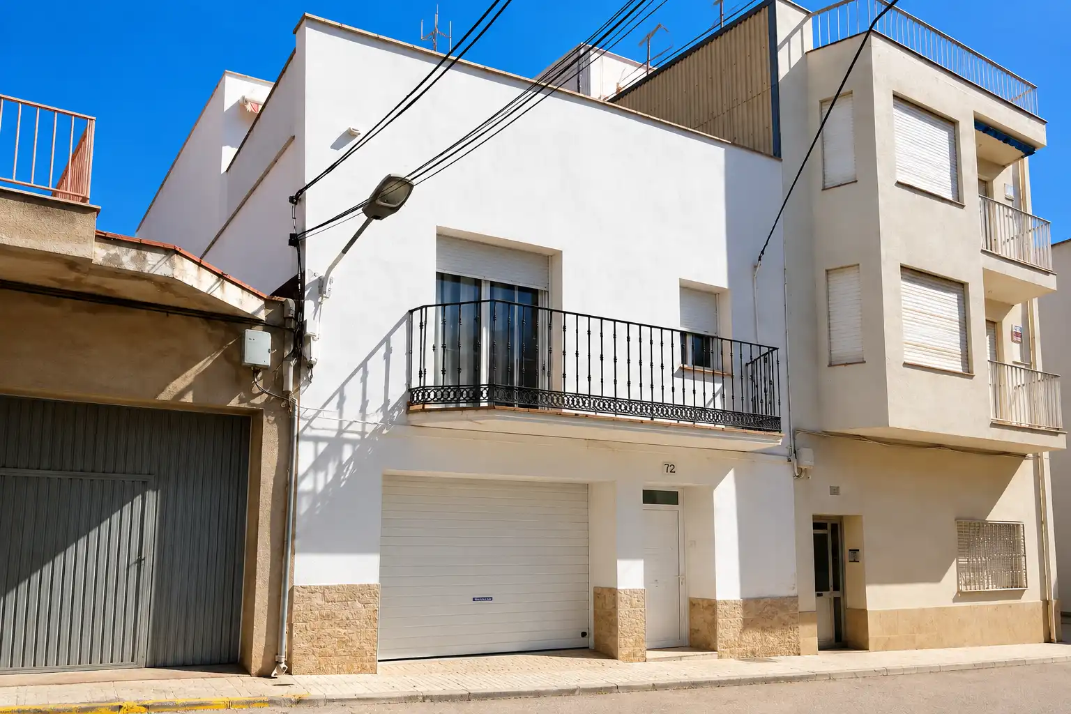Vista exterior de Casa adosada en venta en Alcanar con Aire acondicionado, Terraza y Amueblado