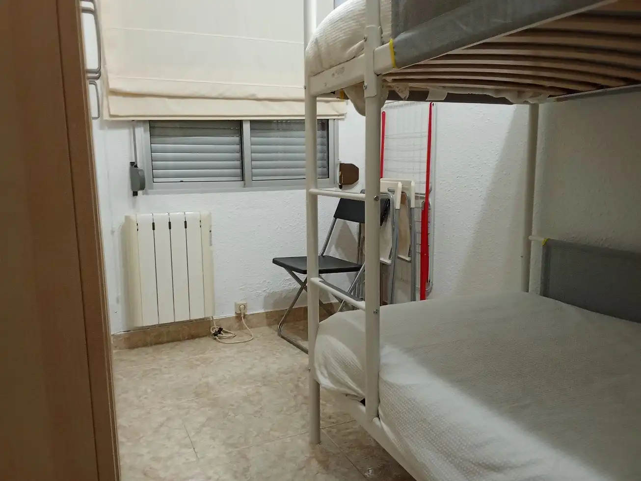 Habitación de Piso en venta en Zaragoza con Calefacción, Terraza y Amueblado