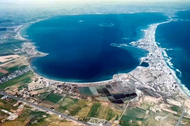 Piso en Alquiler en Avenida Julietta Orbaiceta en Playa Honda - Playa Paraíso