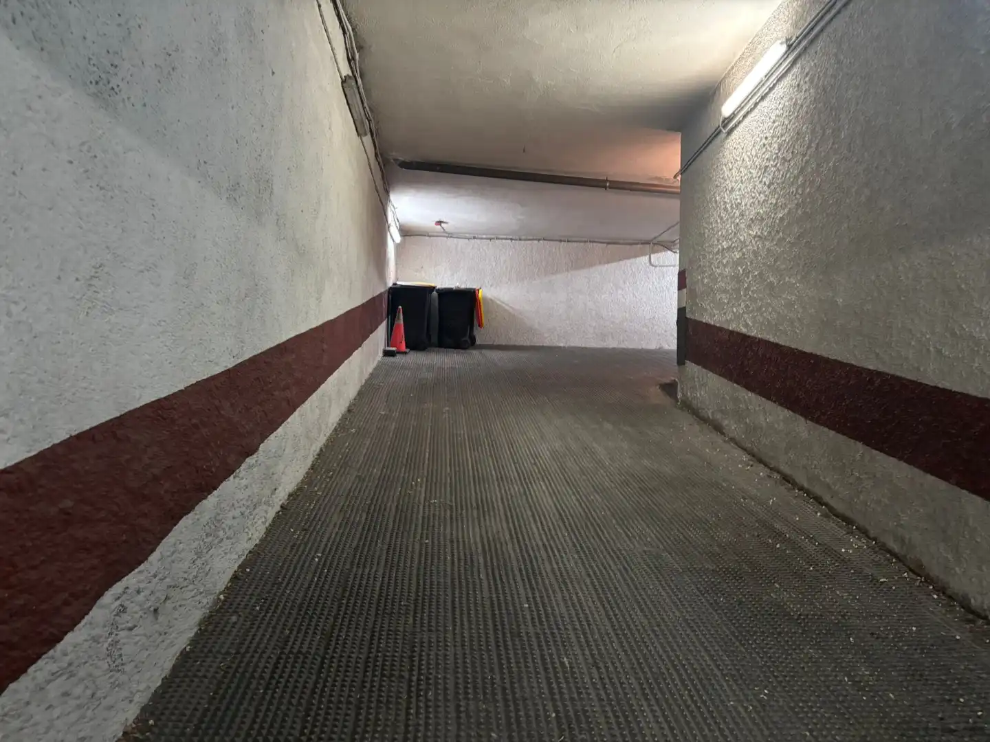 Einzelparkplatz mit Aufzug zum Verkauf in Calle de Almagro, imagen 7