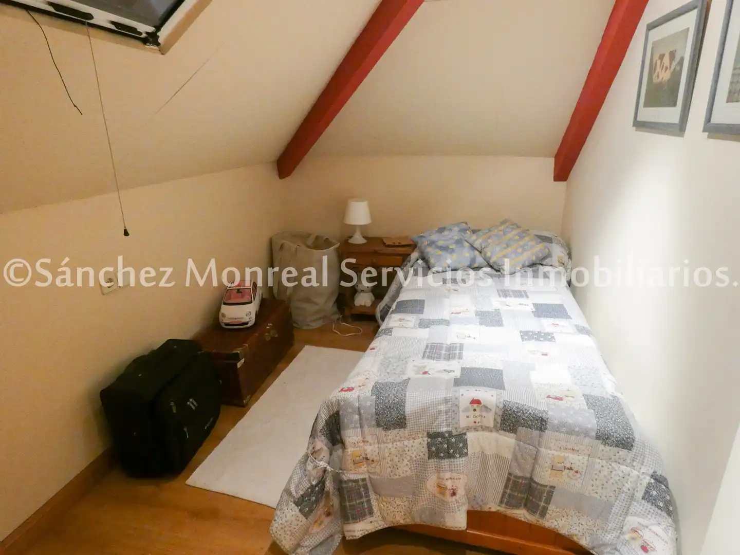 Casa adosada en venta en Avenida de la Cruz Roja, Alcázar de San Juan
