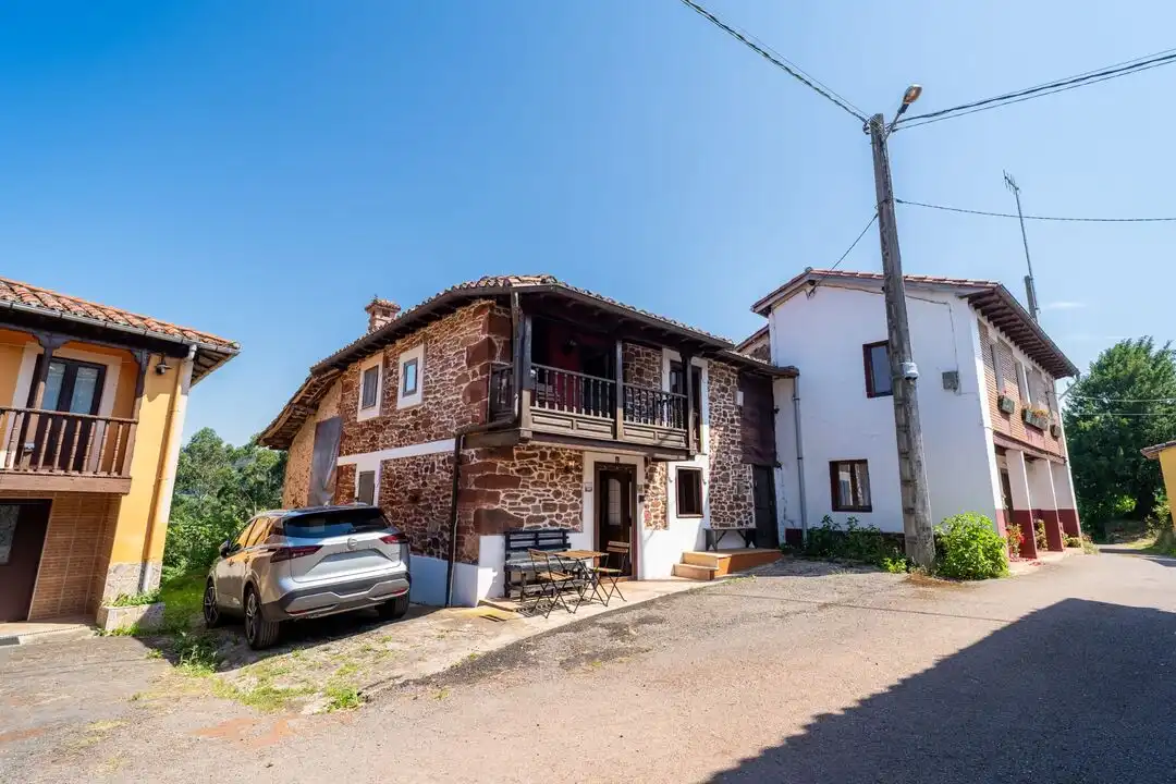 Vista exterior de Casa o xalet de lloguer en Villaviciosa amb Calefacció, Jardí privat i Terrassa