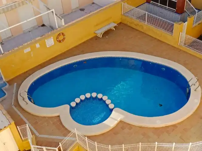 Swimming pool of Flat for rent in Miramar, Valencia