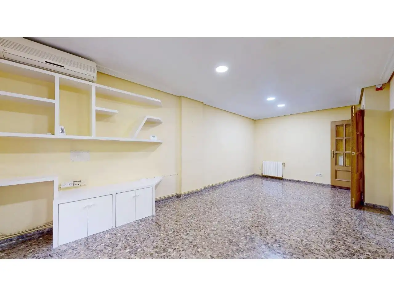 Piso en venta en Valencia con Aire acondicionado, Calefacción y Jardín privado