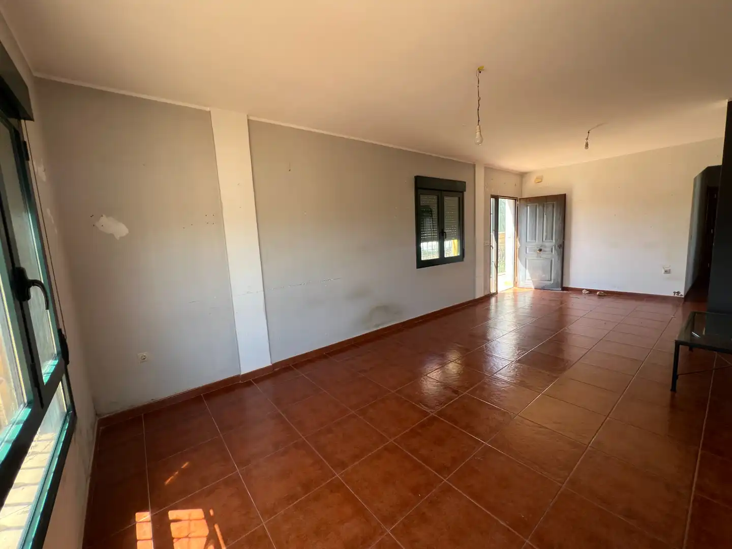 Sala d'estar de Casa o xalet en venda en Montroi / Montroy amb Jardí privat, Terrassa i Traster