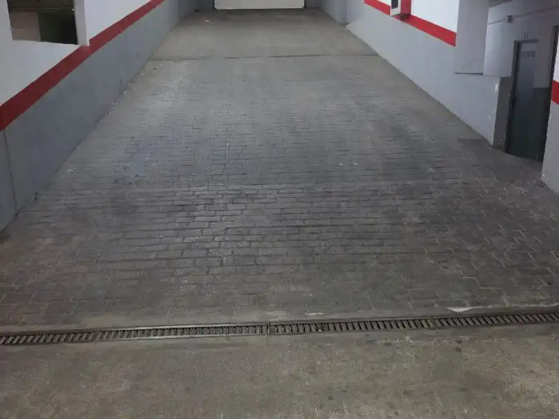 Aparcament de Garatge en venda en Almería