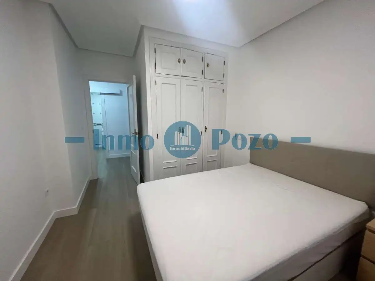 Dormitori de Apartament en venda en Almendralejo amb Moblat