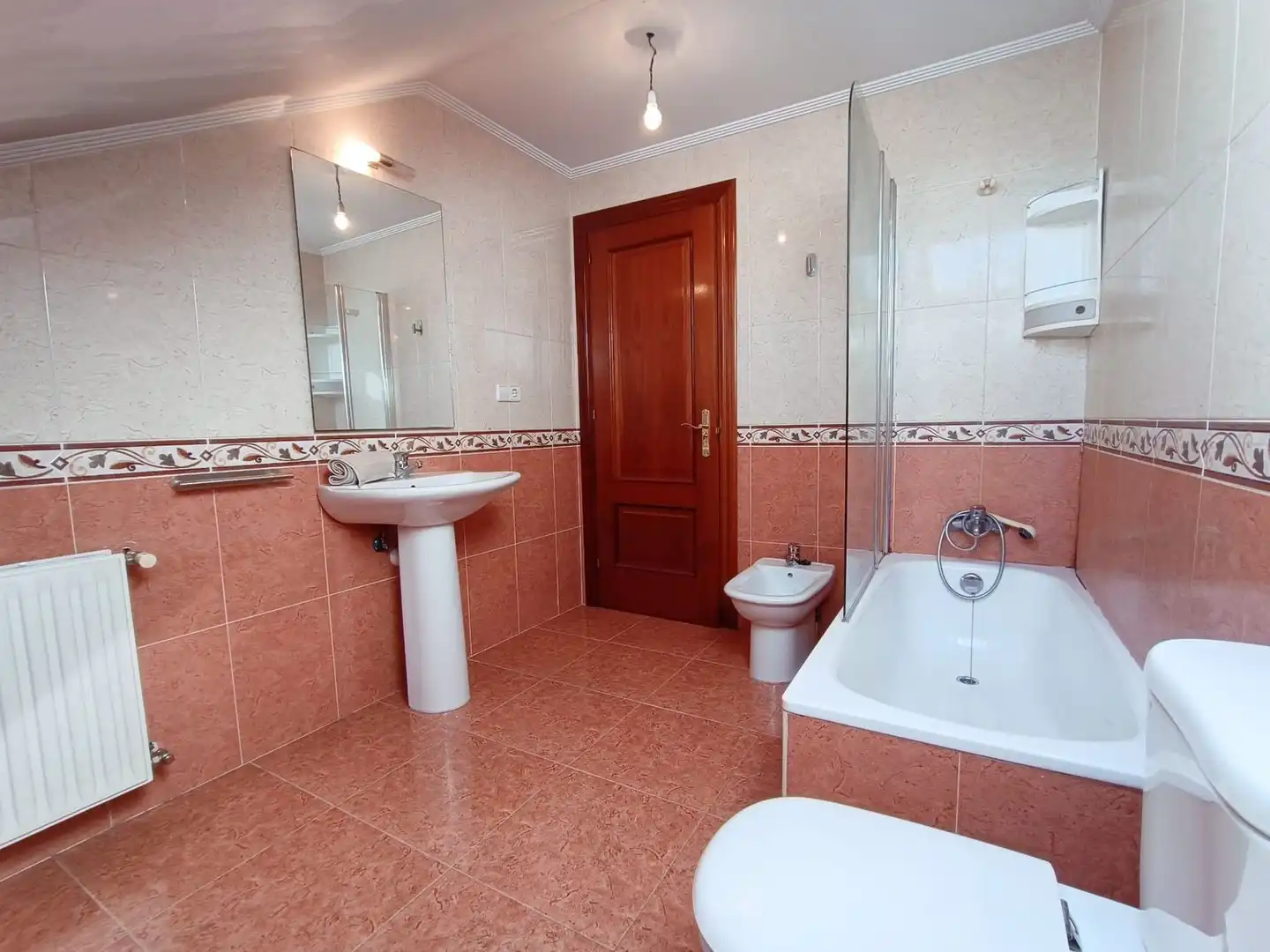 Flat for sale in N/A, Nava