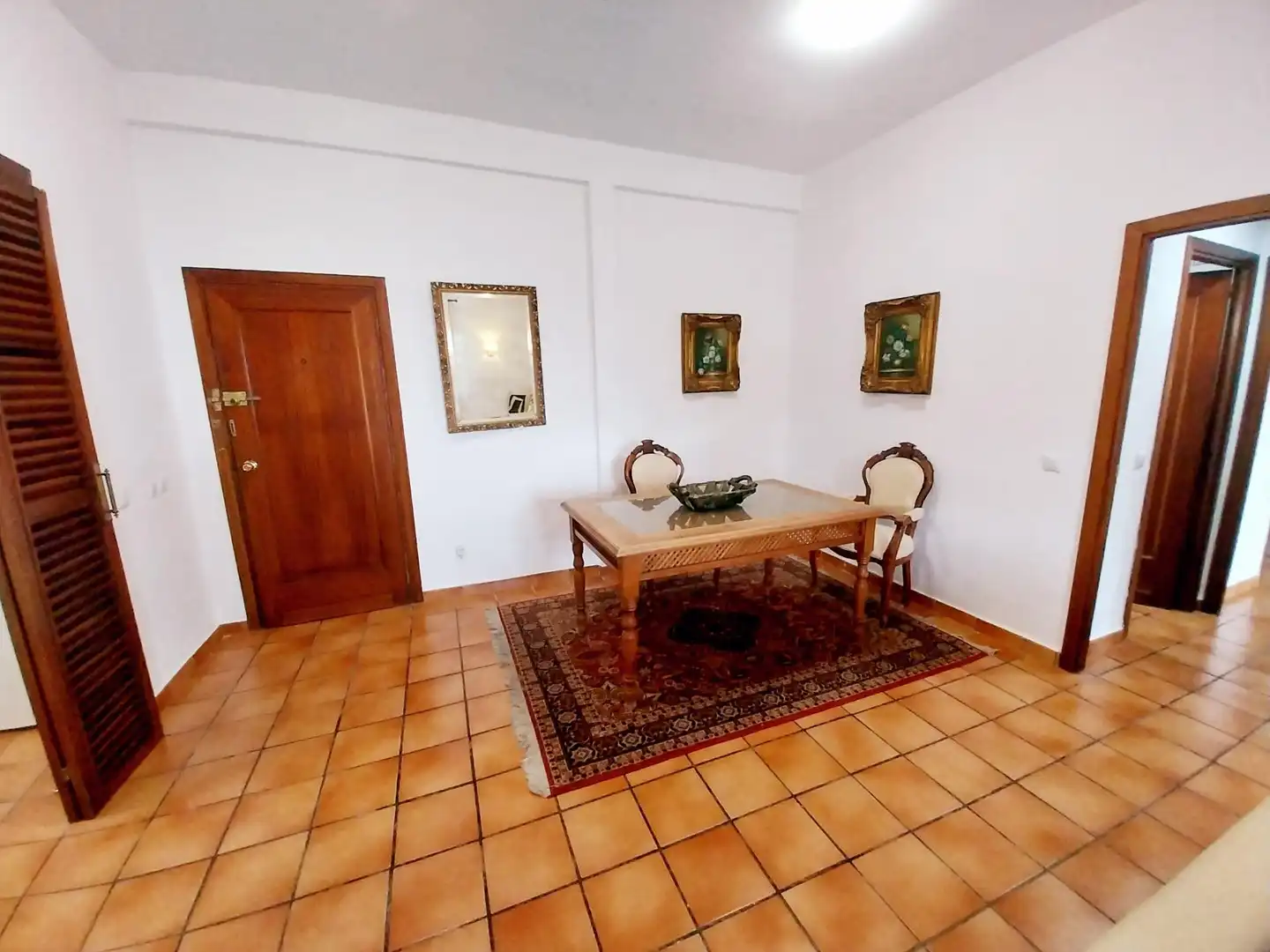 Menjador de Apartament de lloguer en Mijas amb Jardí privat, Terrassa i Balcó