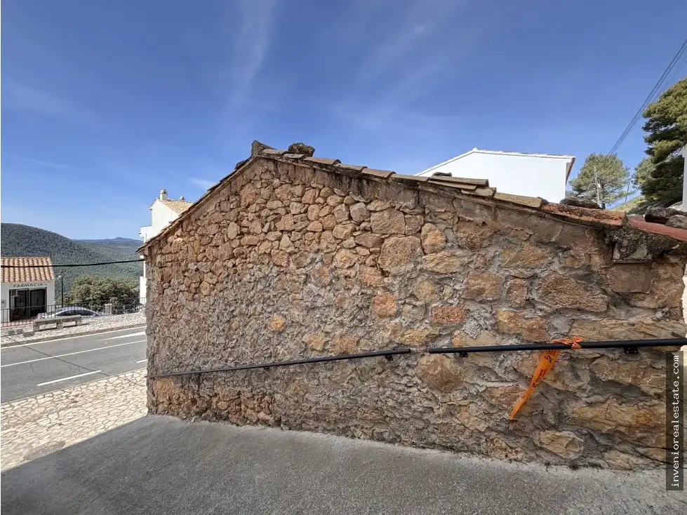 Exterior view of Country homes for sale in Castillo de Villamalefa