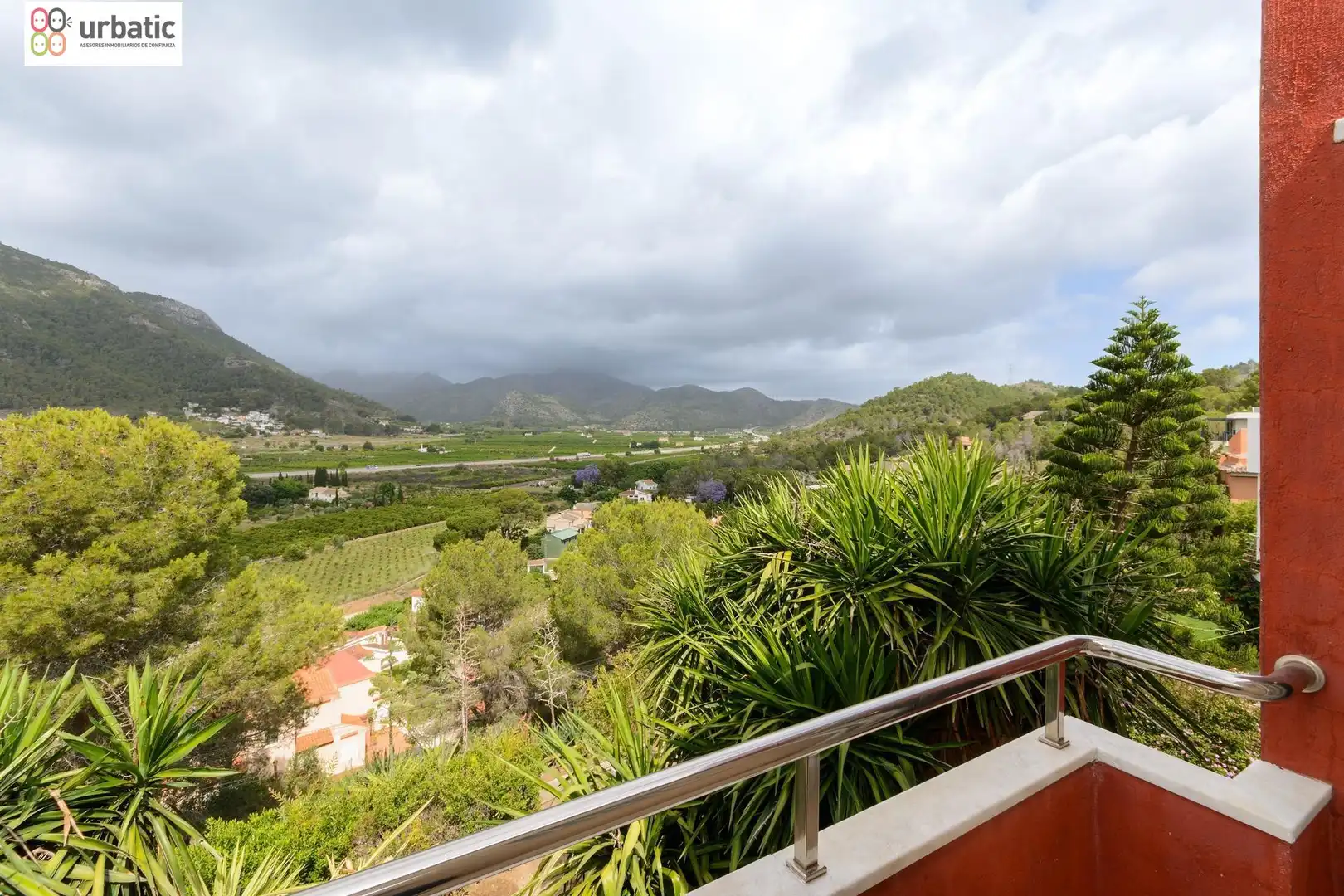 Chalet con jardín en venta en Urbanizaciones, imagen 10