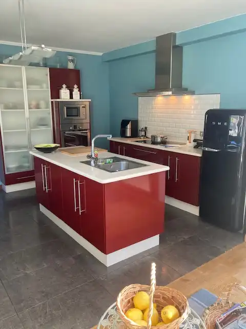 Cocina de Casa o chalet en venta en Carballo con Calefacción, Jardín privado y Parquet