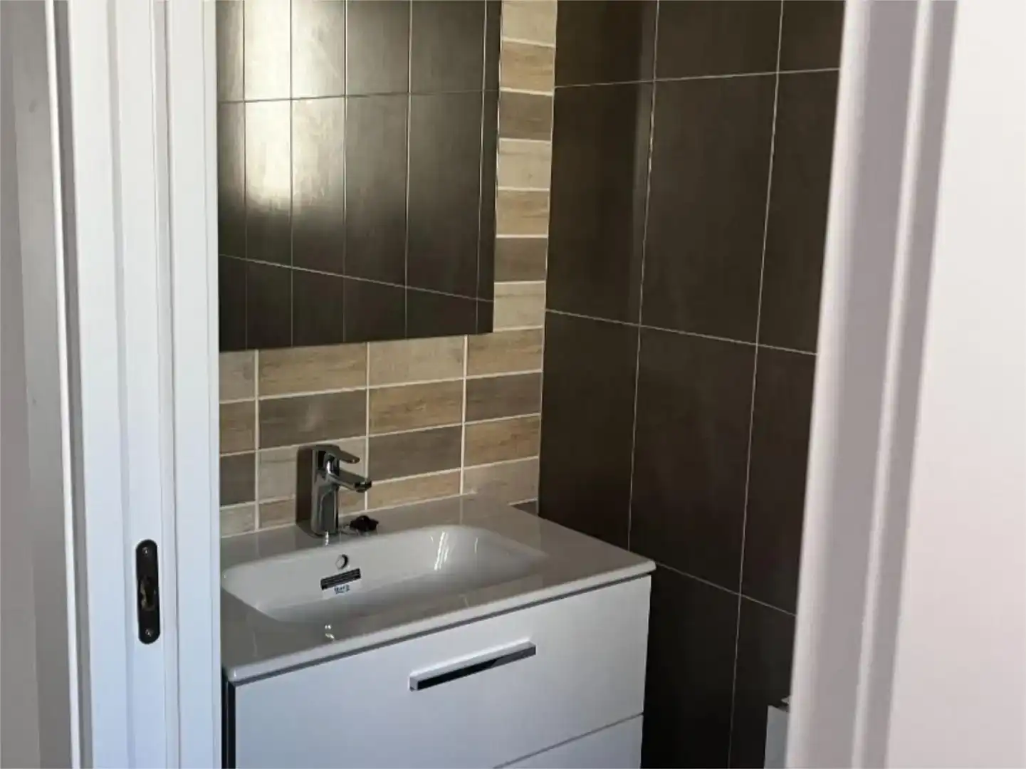 Baño de Piso en venta en Cervera con Jardín privado, Parquet y Balcón