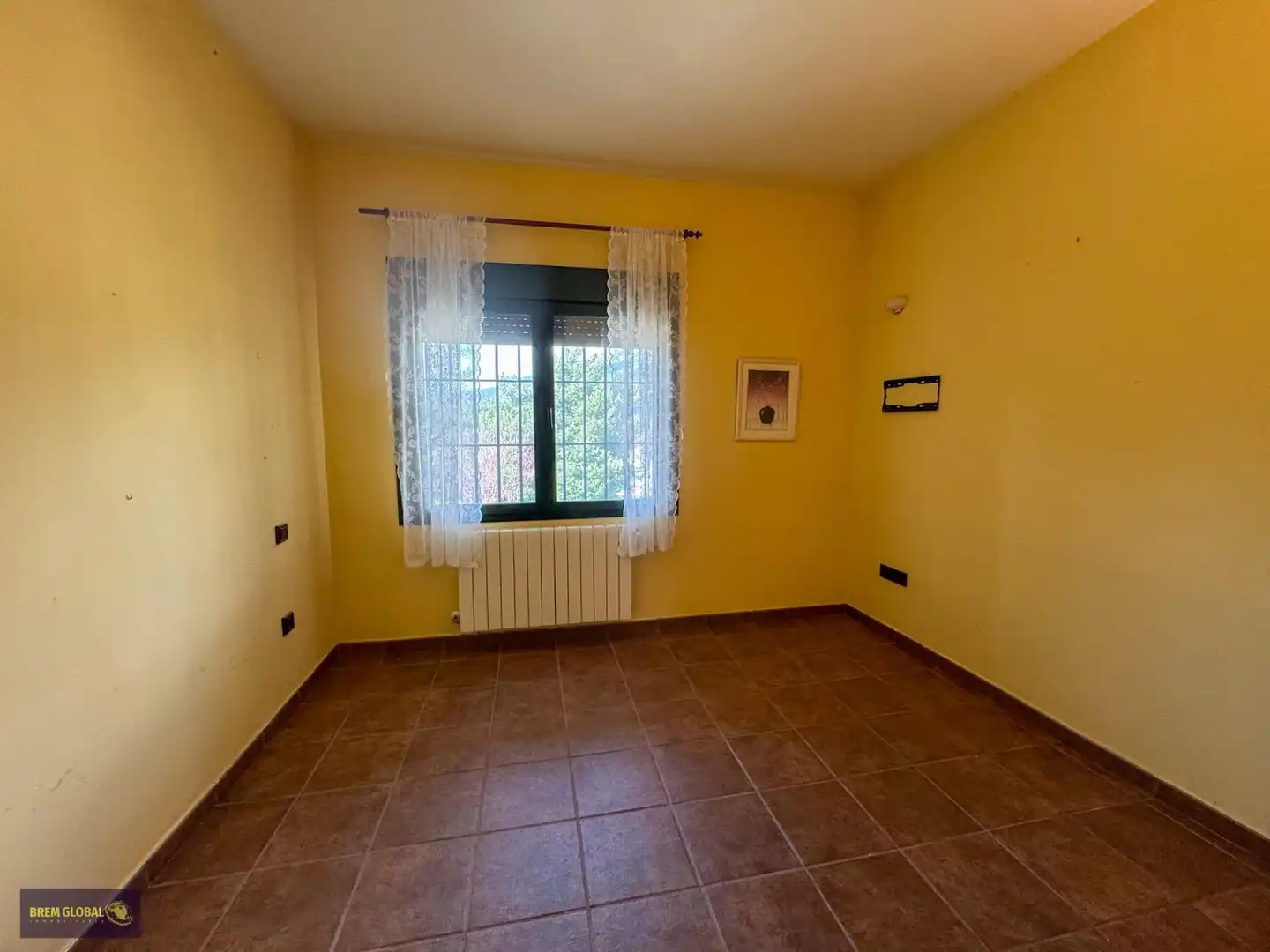 Houses for sale in Navalafuente  with Heating, Private garden and Storage room