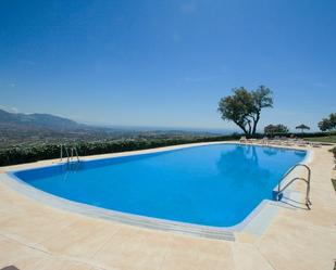 Swimming pool of Single-family semi-detached to rent in Marbella  with Air Conditioner, Terrace and Swimming Pool