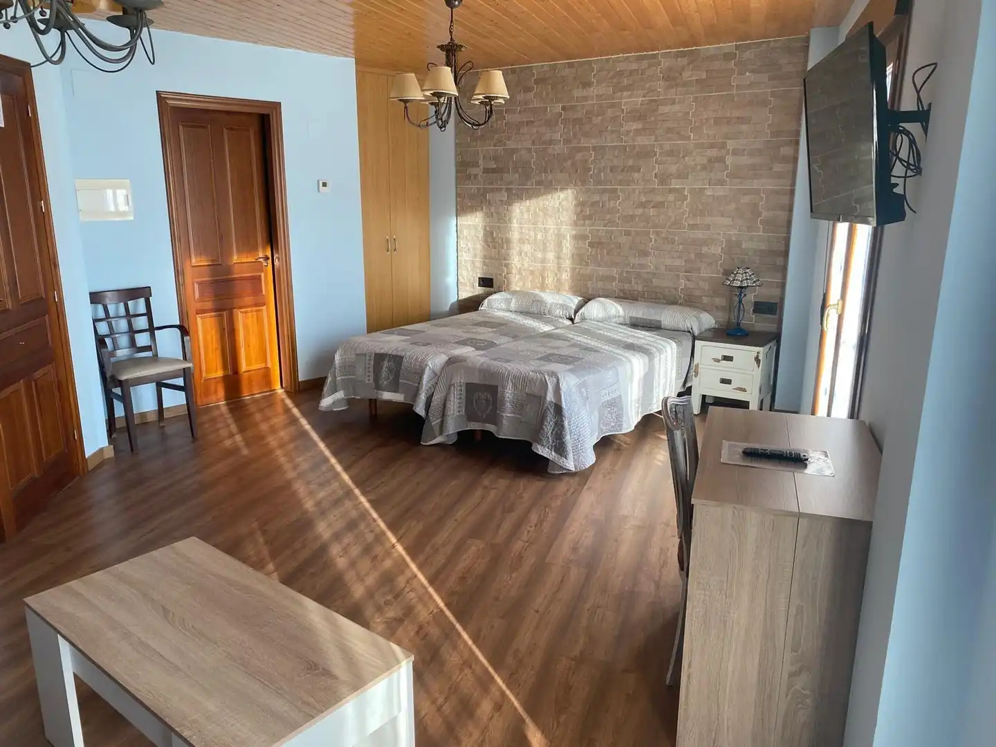 Habitación de Edificio en venta en Anento