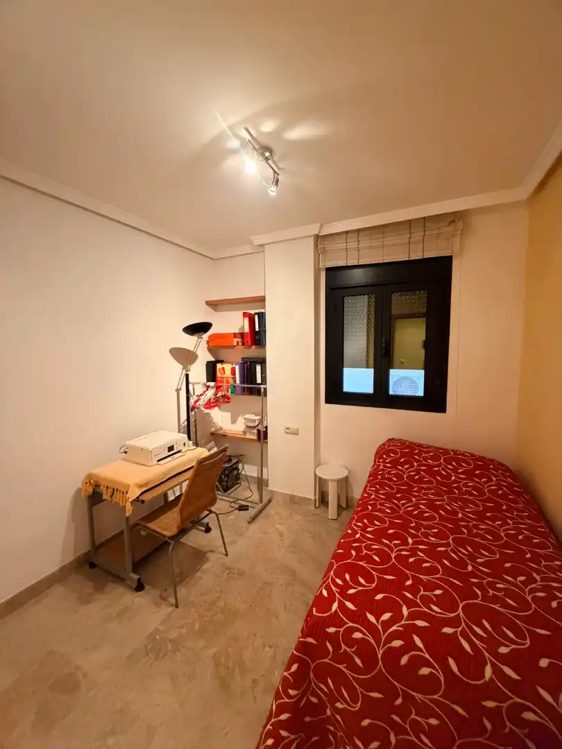Dormitori de Pis en venda en Ceuta amb Aire condicionat, Moblat i Forn