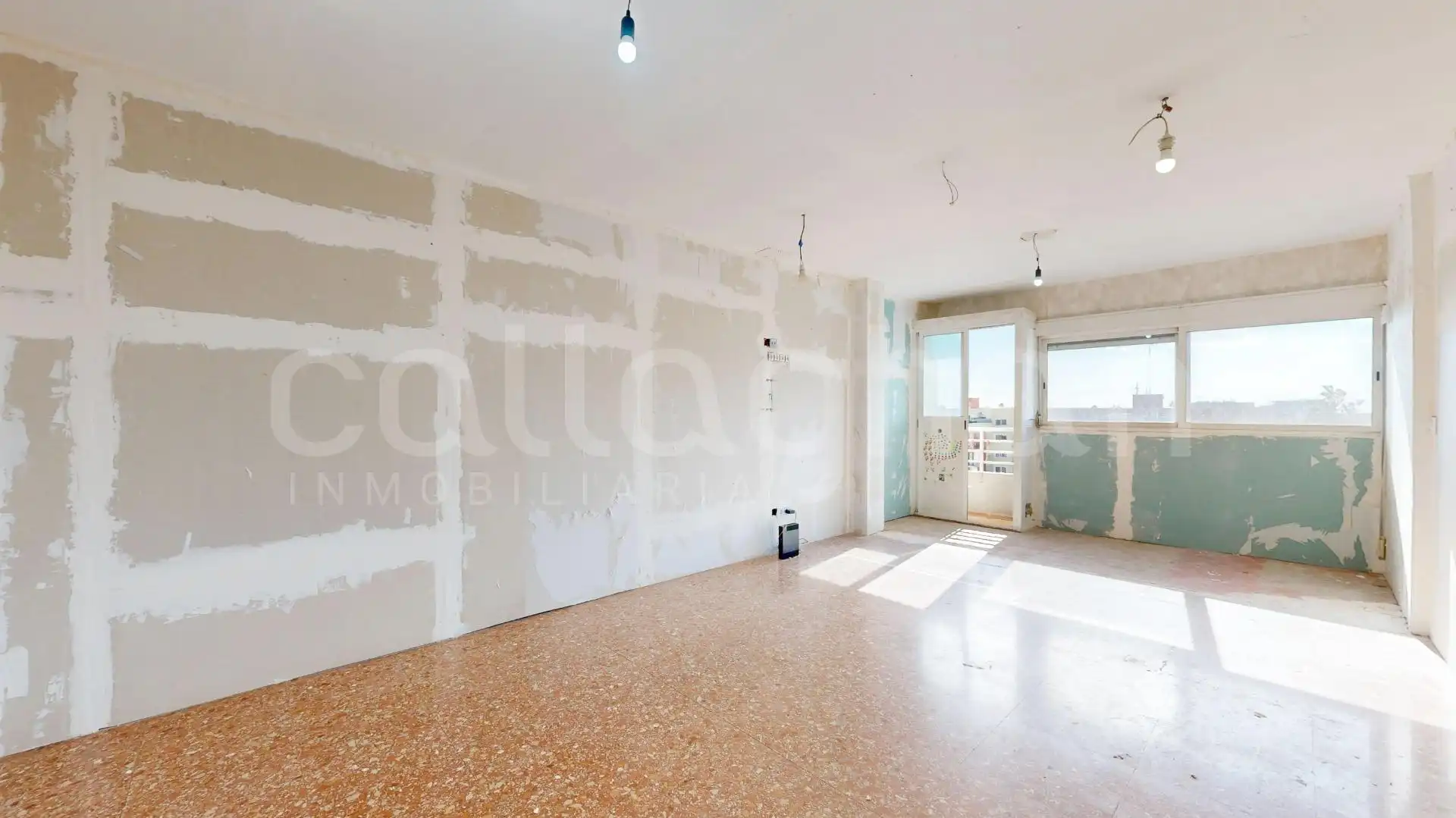 Living room of Flat for sale in Valencia  with Balcony