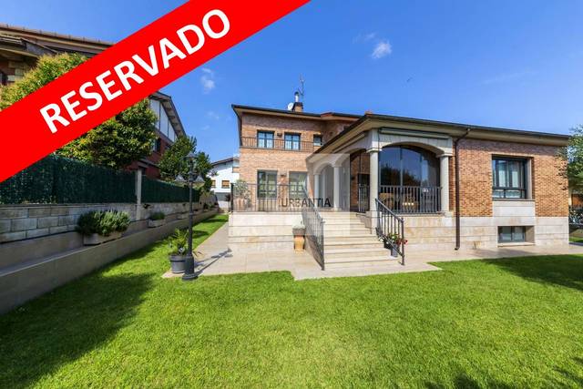 Casa-chalet en Venta en Travesía San Martín en Cizur