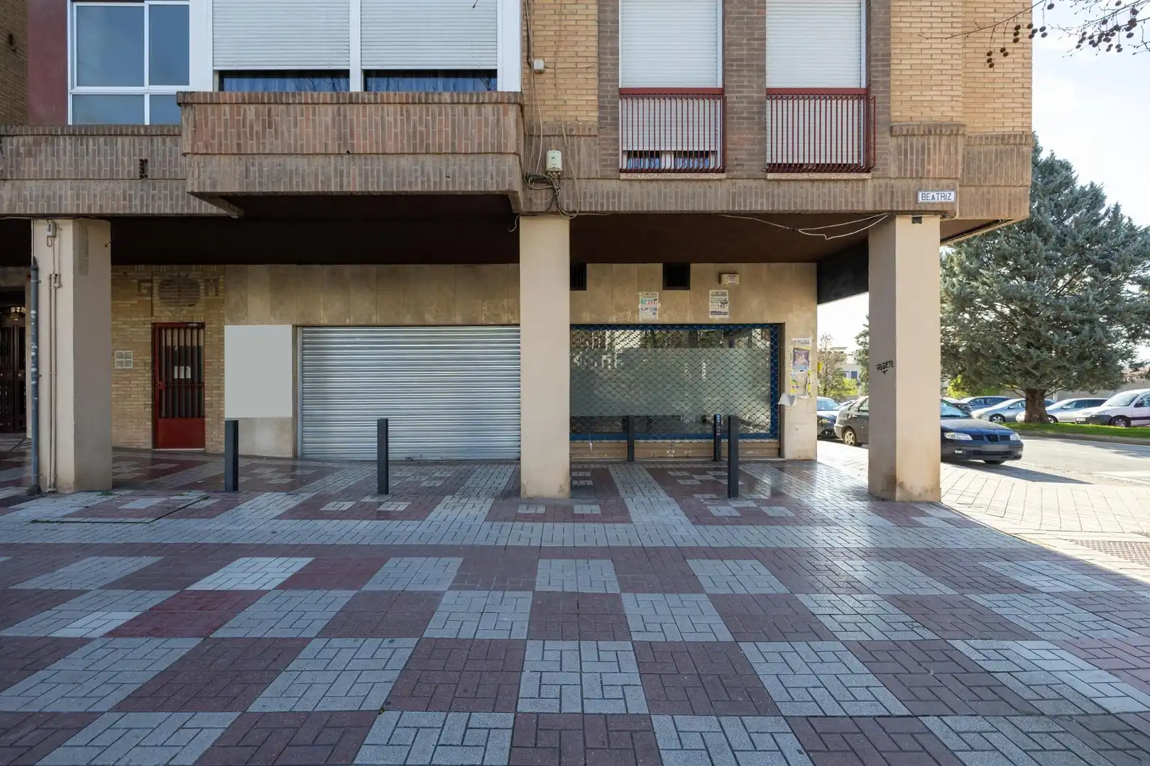 Business premises for sale in Calle Pianista Pepita Bustamante 9