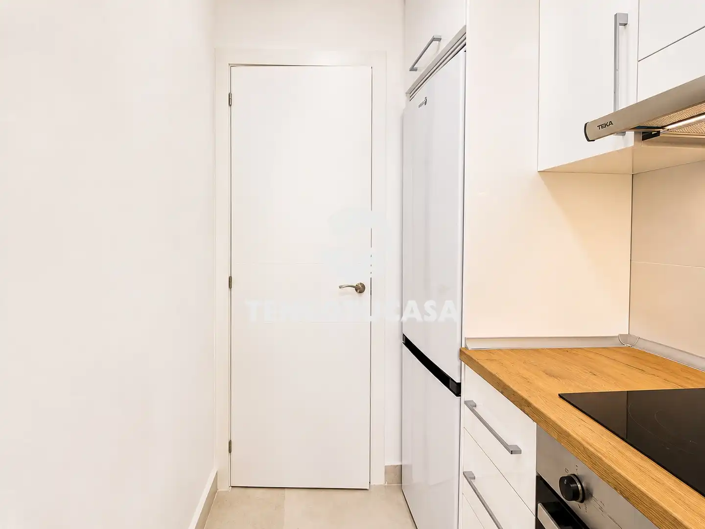Cuina de Pis en venda en Madrid amb Aire condicionat, Calefacció i Terrassa