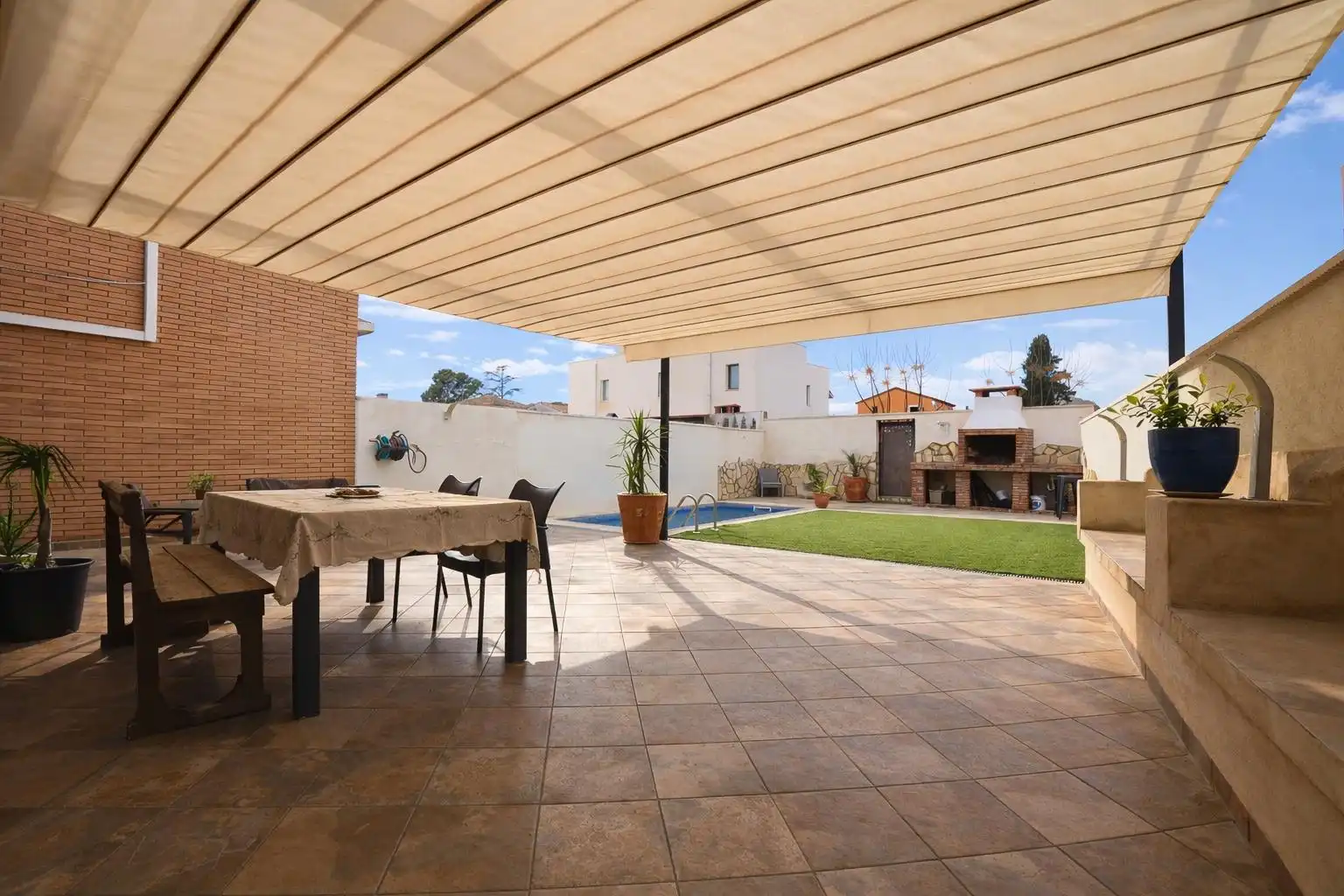 Terraza de Casa adosada en venta en Vilallonga del Camp con Aire acondicionado, Calefacción y Jardín privado