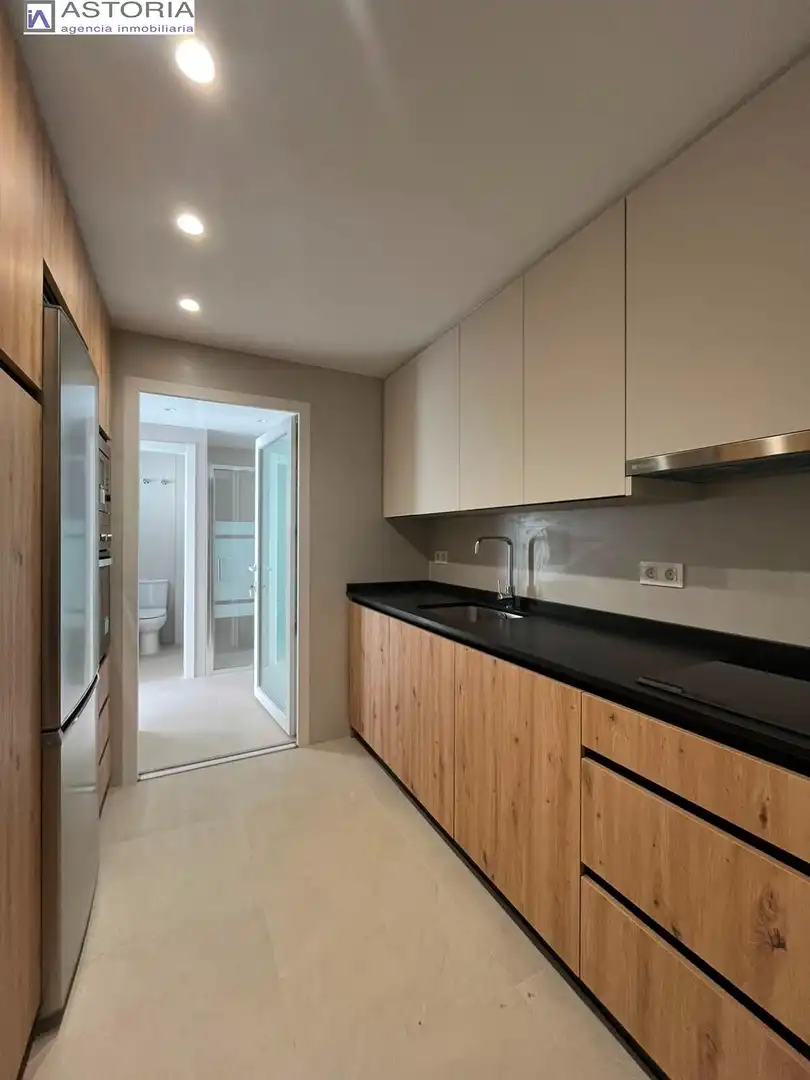Wohnung zur Miete in Calle Calle Pintor Rodríguez Acosta, Camino de Ronda