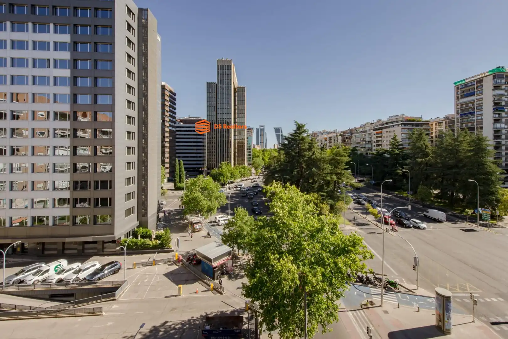 Exterior view of Flat for sale in Madrid  with Air Conditioner and Heating
