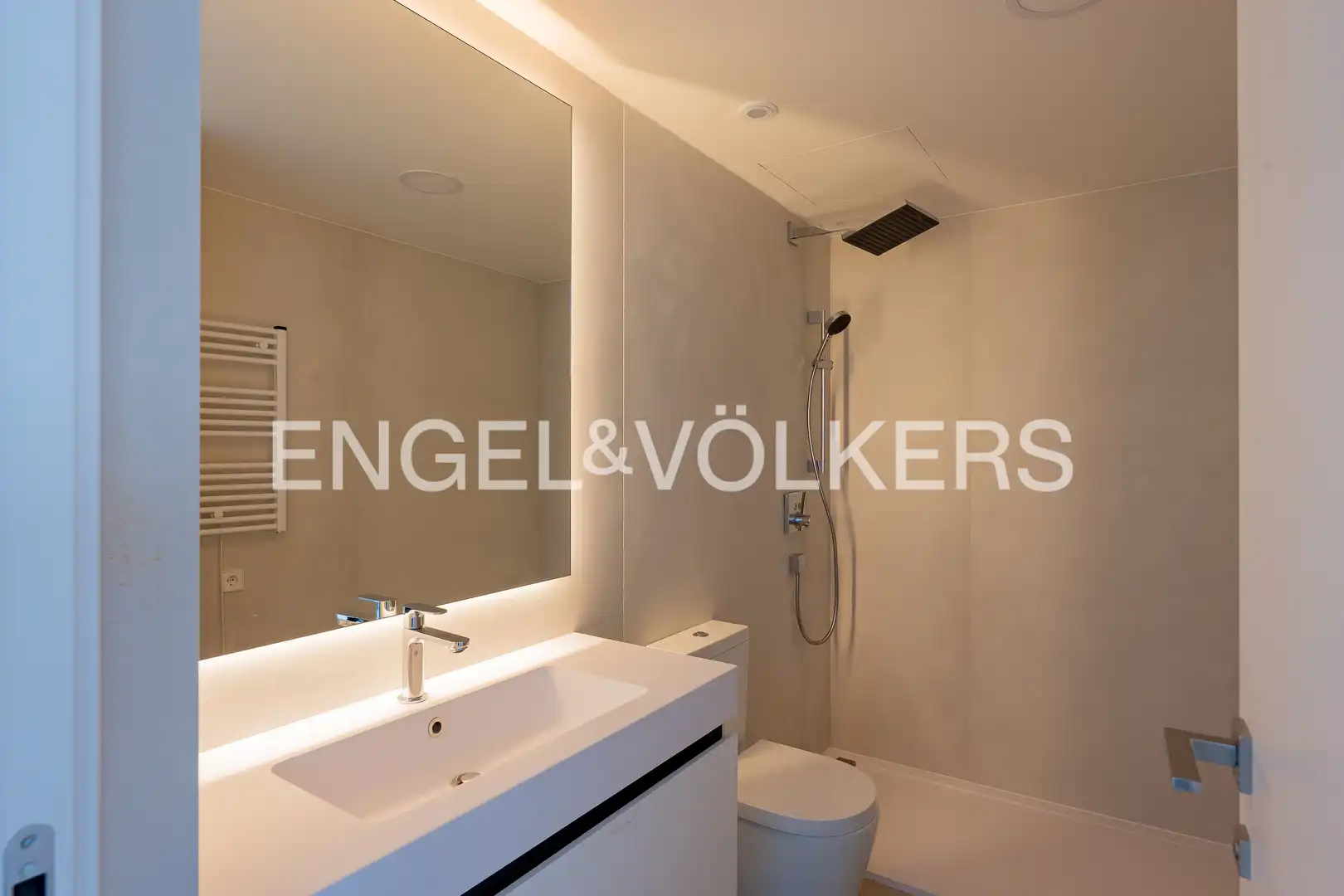 Baño de Piso en venta en Madrid con Aire acondicionado, Calefacción y Trastero