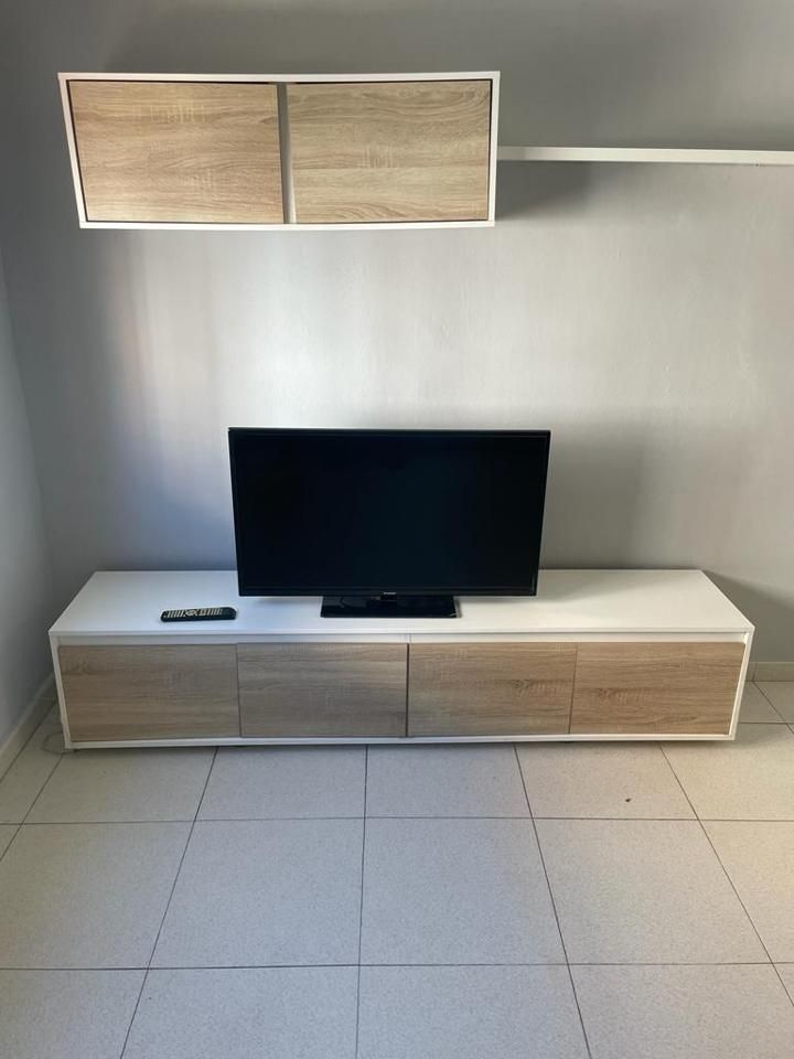 Sala d'estar de Pis en venda en  Sevilla Capital amb Aire condicionat i Moblat