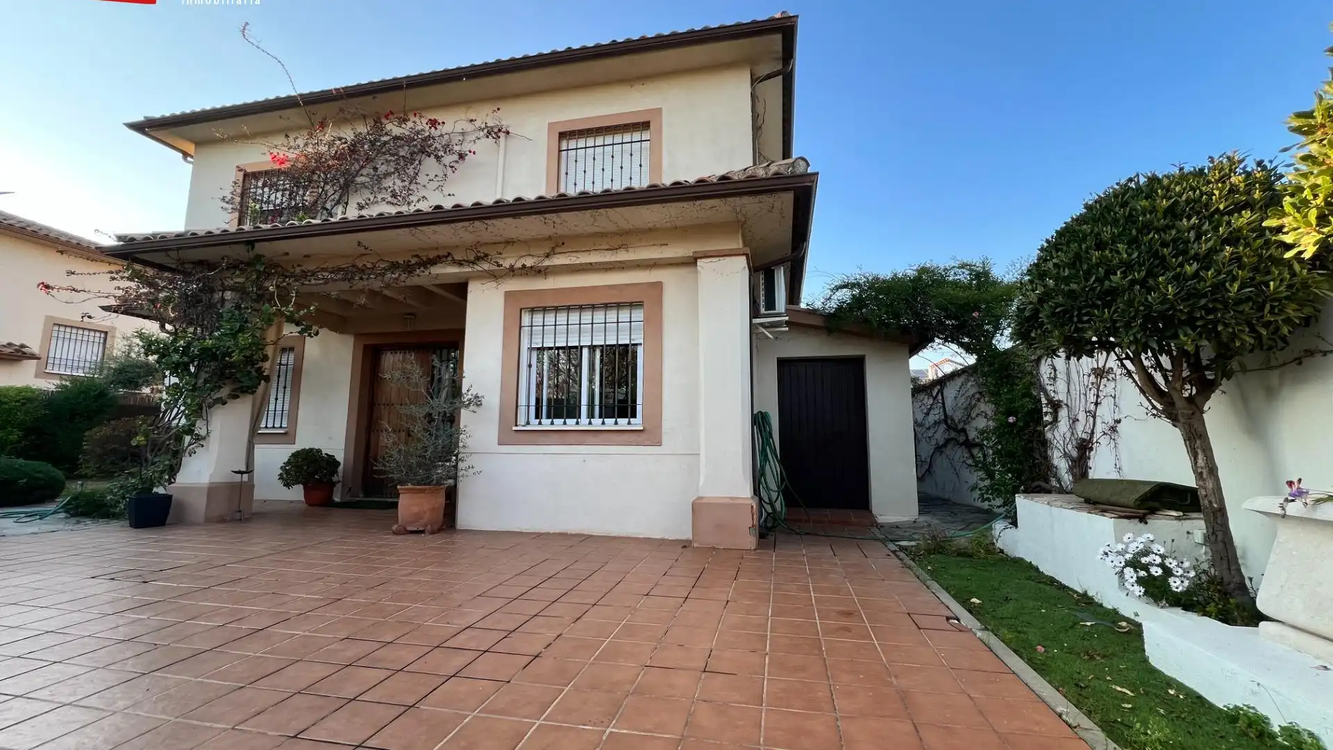 Exterior view of Houses for sale in  Córdoba Capital  with Air Conditioner, Terrace and Storage room