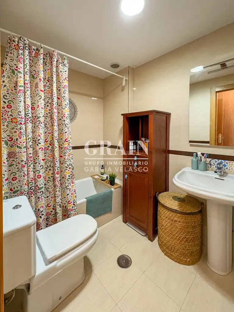 Baño de Apartamento en venta en Albacete con Aire acondicionado y Calefacción