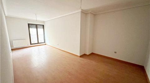 Foto 2 de Pis en venda a Larga, Villares de la Reina, Salamanca