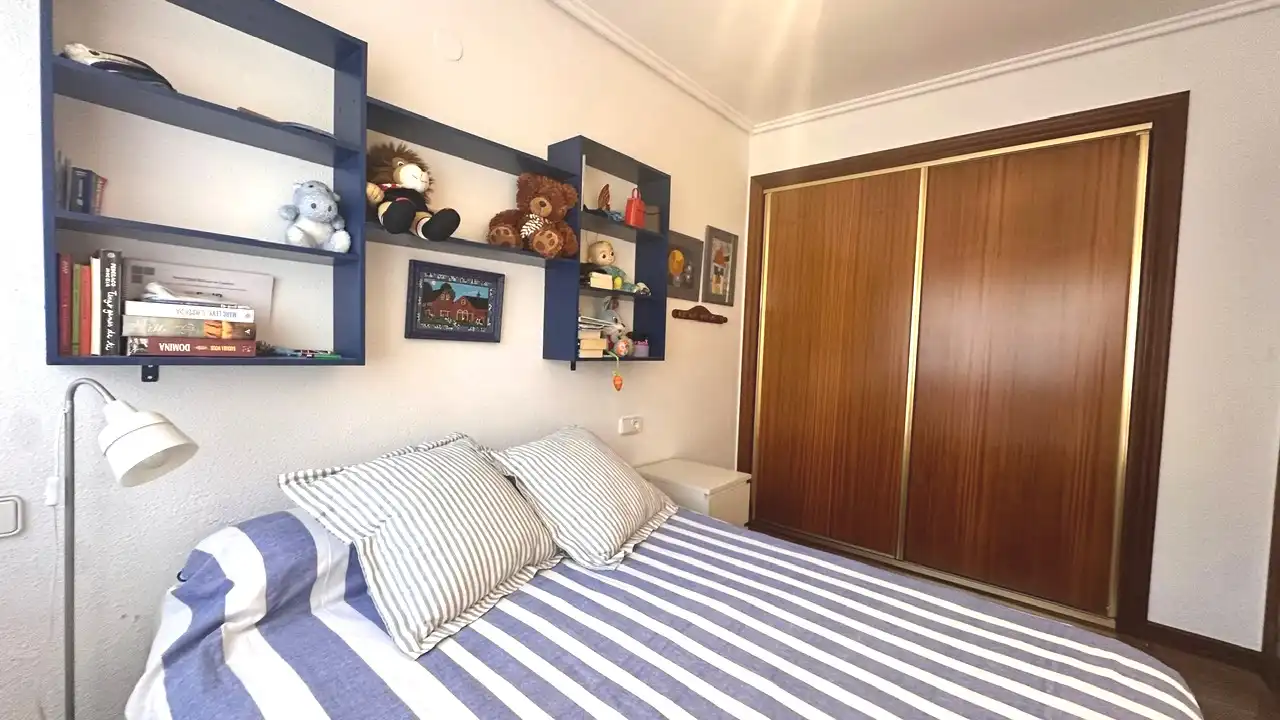 Habitación de Piso en venta en Castro-Urdiales con Calefacción, Trastero y Amueblado