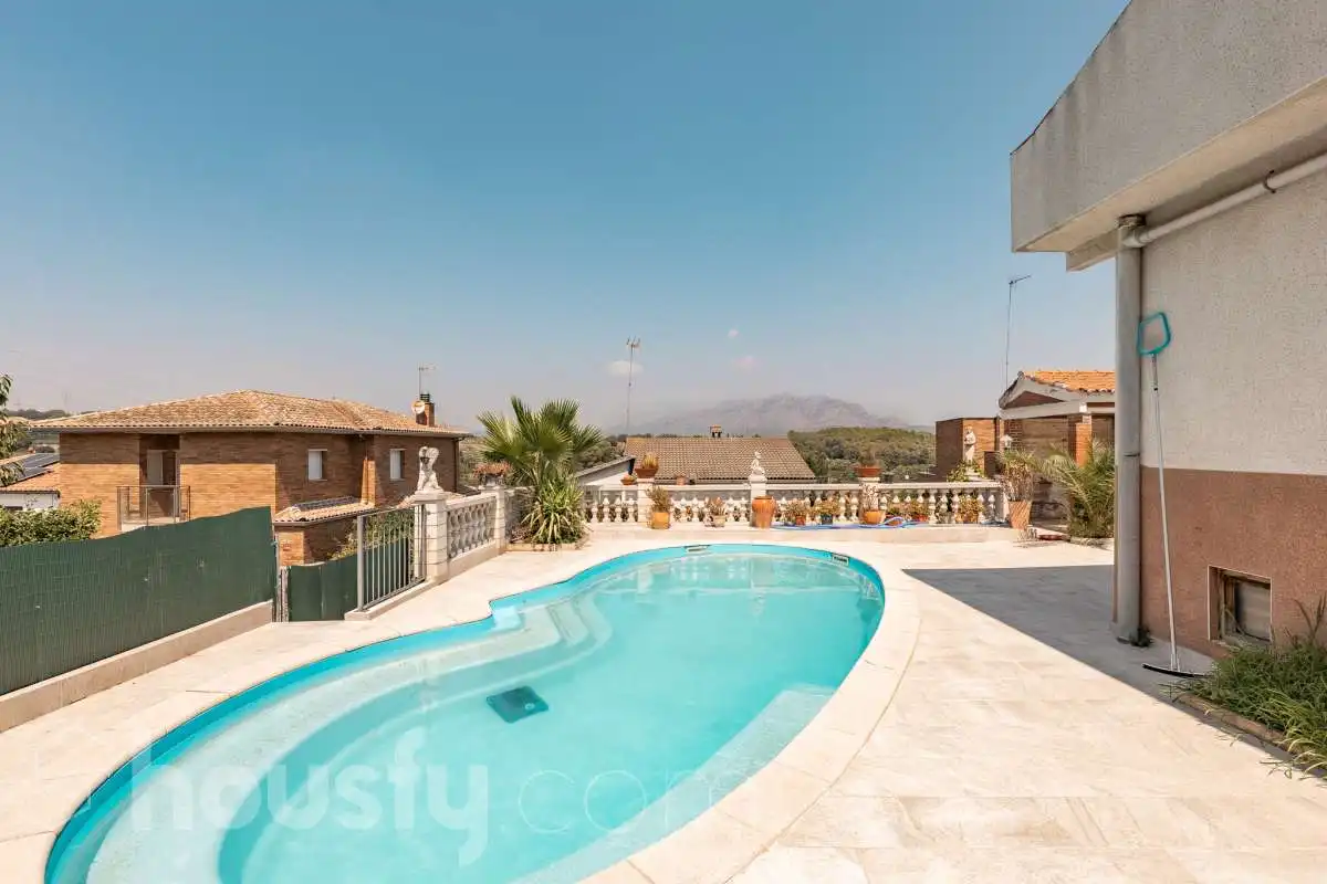 Casa amb piscina en venda a Carrer Sardana ., imagen 25