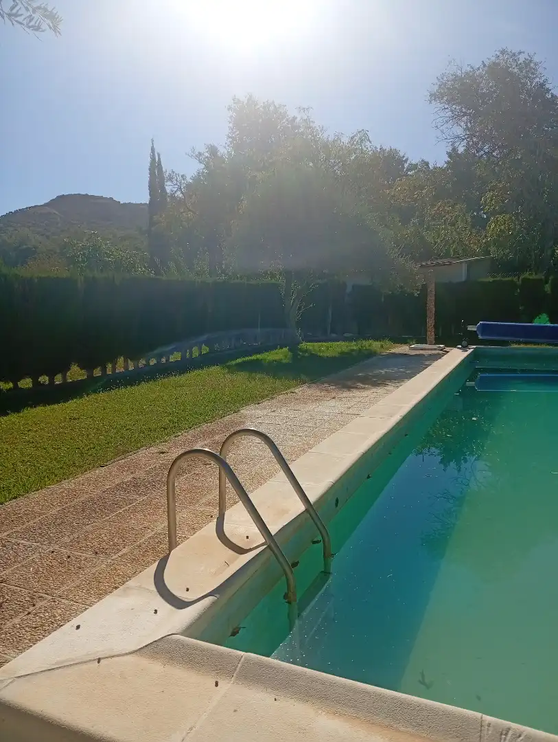 Piscina de Casa o chalet en venta en Jaén con Aire acondicionado, Calefacción y Jardín privado