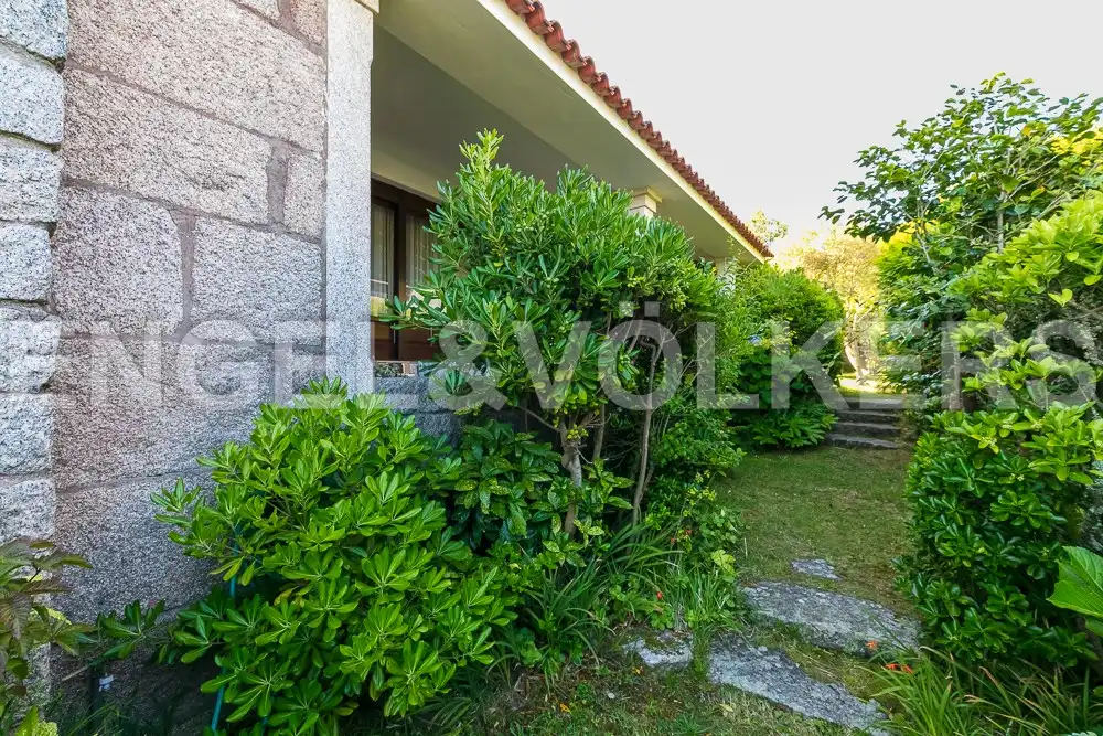 Casa con jardín en venta en Coruxo - Oia - Saiáns, imagen 11